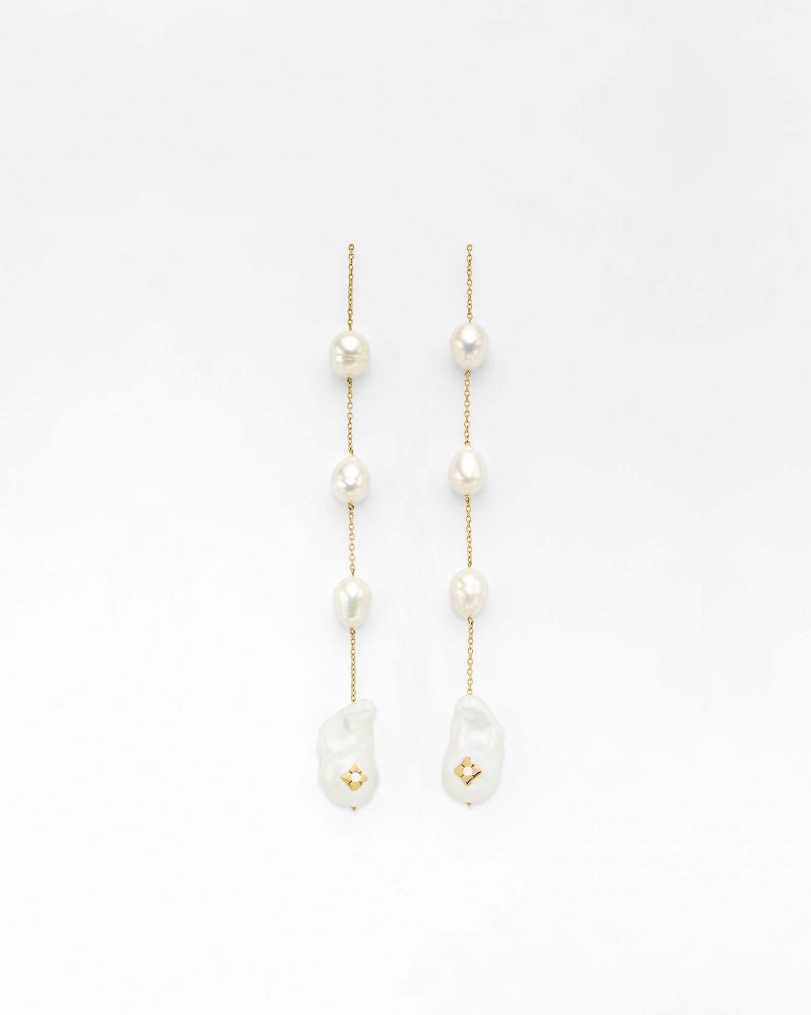 Shoulder Duster Clover Inlay Quad Pearl Earrings
