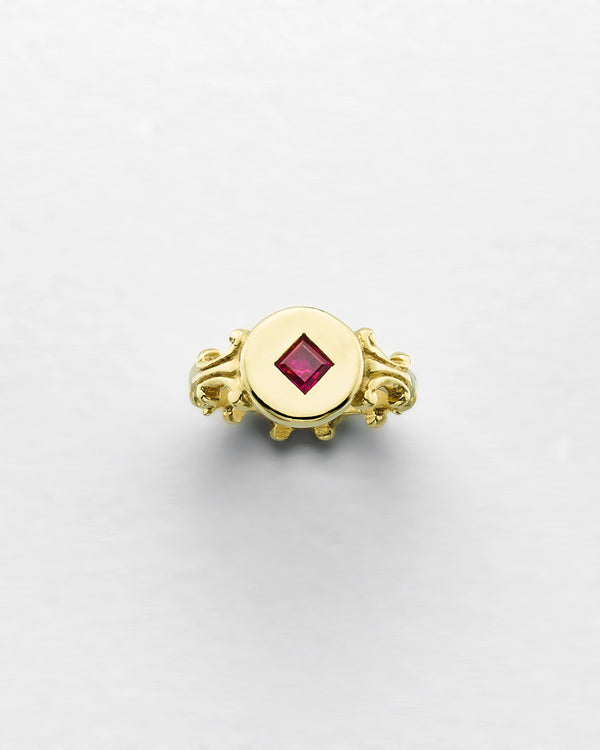Romantica Classic Ruby Ring
