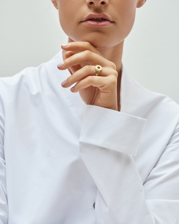 Romantica Classic Ruby Ring